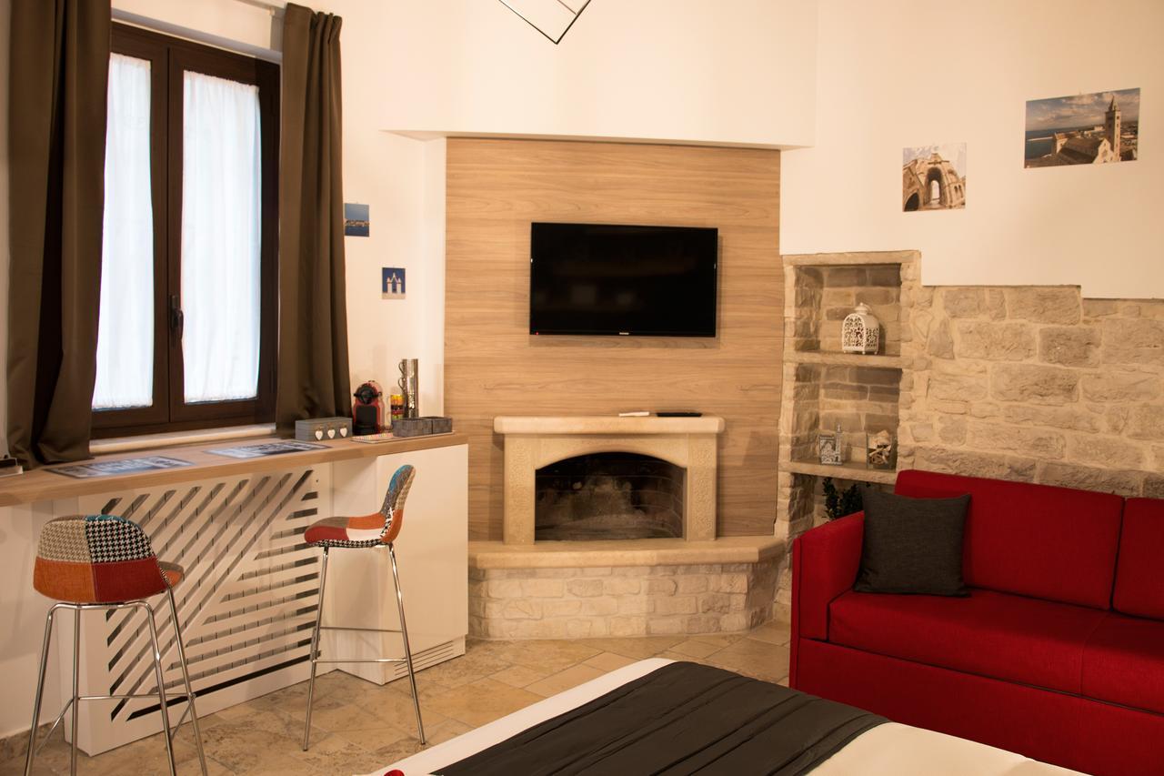 La Cattedrale Dai Tetti Bed & Breakfast Trani Exterior photo