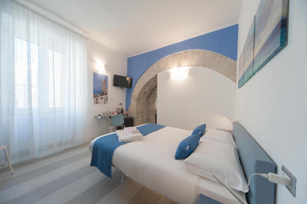La Cattedrale Dai Tetti Bed & Breakfast Trani Exterior photo